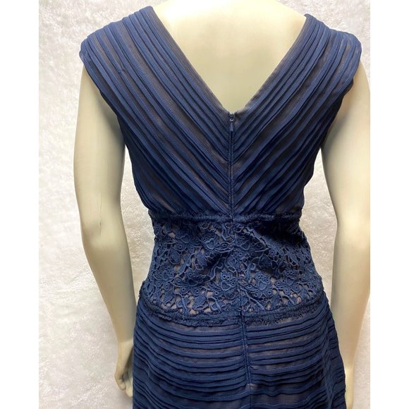 Tadashi Shoji Navy Chiffon Pleated V-Neck Sheath Dress Size 8 Style‎ OC353M - Picture 6 of 11